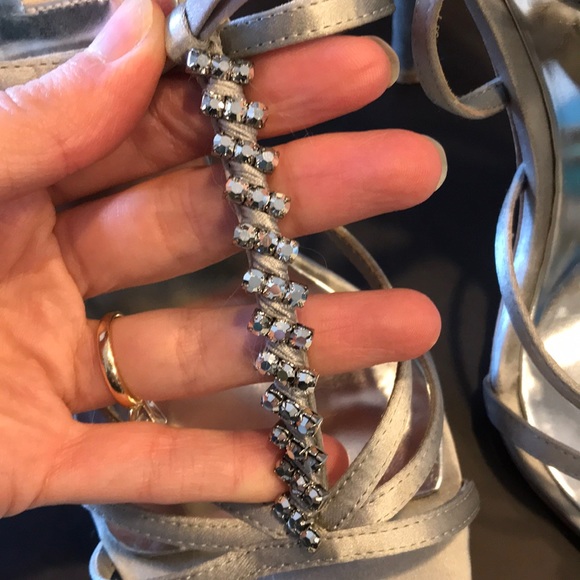 Badgley Mischka Joss Strappy Sandal - Picture 3 of 7